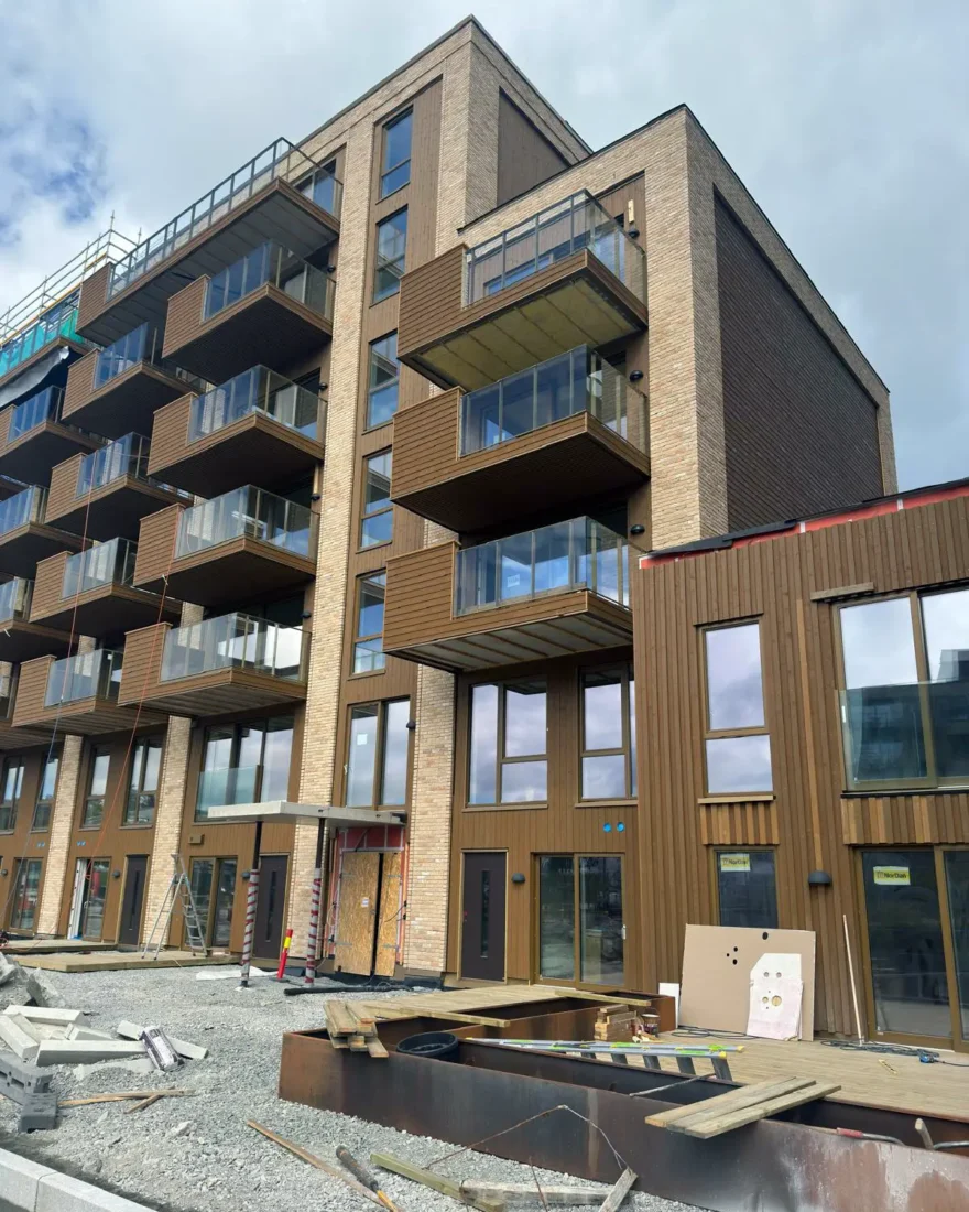 fasade kledd med stofix i nybygg prosjektet Parken, mitt hillevåg i Stavanger
