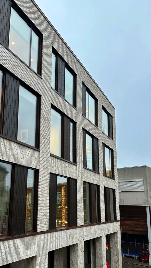 Dronningsgate 19, Moss med stofix fasade